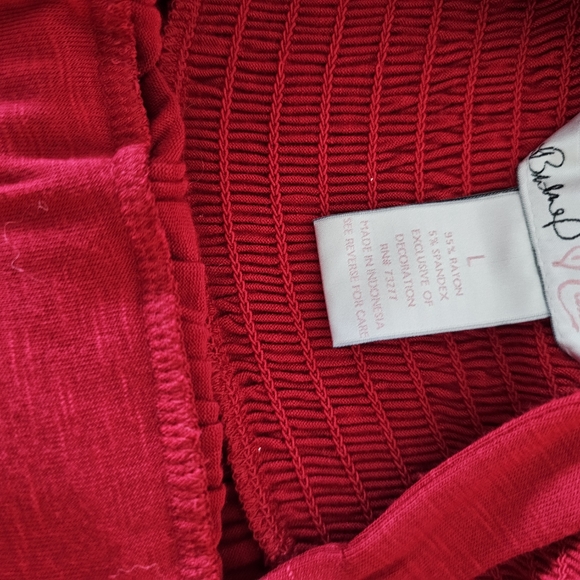 Top - Picture 3 of 3